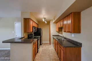 Photo #4: 6484859 Listing