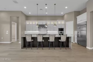 Photo #1: 6484899 Listing