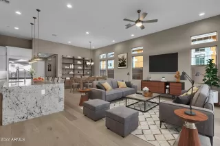 Photo #3: 6484899 Listing