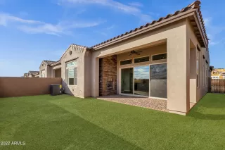 Photo #5: 6484899 Listing