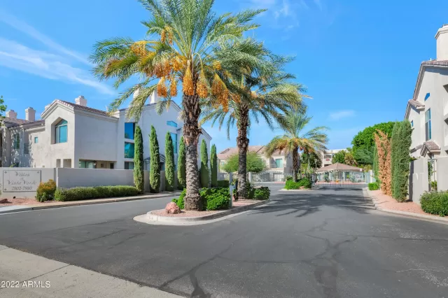 MLS: 6484914 Condo For Sale
