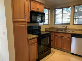 Photo #5: 6485027 Listing