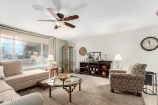 Photo #5: 6485052 Listing