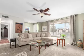 Photo #6: 6485052 Listing