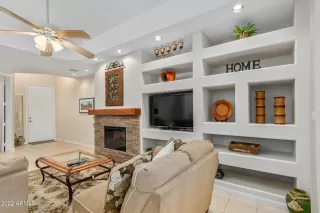 Photo #4: 6485129 Listing