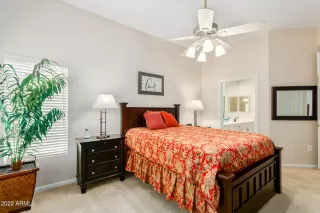 Photo #5: 6485129 Listing