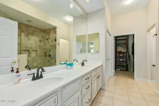 Photo #6: 6485129 Listing