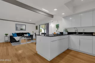 Photo #3: 6485313 Listing