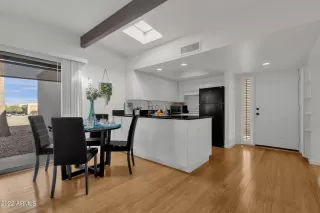 Photo #5: 6485313 Listing