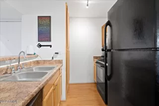 Photo #6: 6485617 Listing 