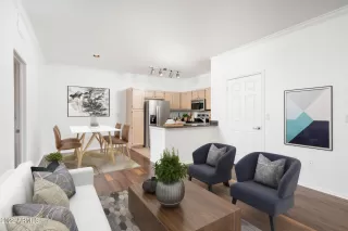 Photo #6: 6486011 Listing