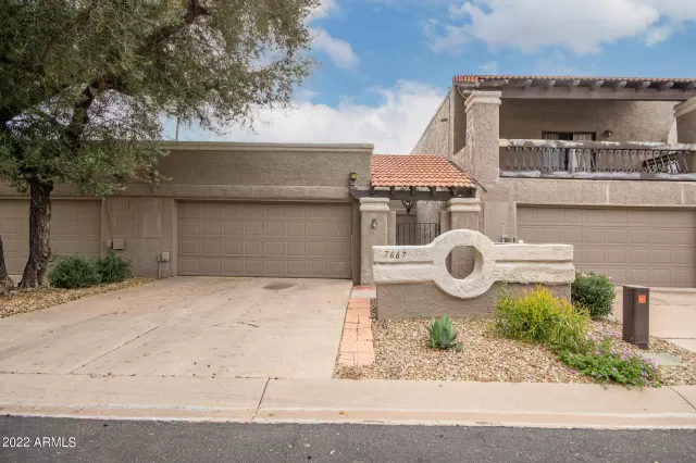 MLS: 6486022 Condo For Sale