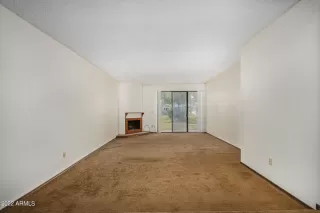 Photo #6: 6486022 Listing 