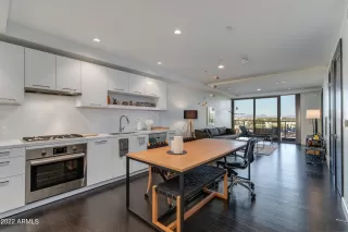 Photo #3: 6486069 Listing