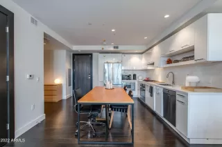 Photo #6: 6486069 Listing