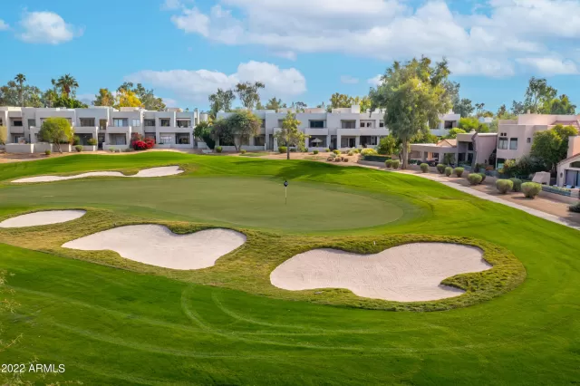 MLS: 6486126 Condo For Sale