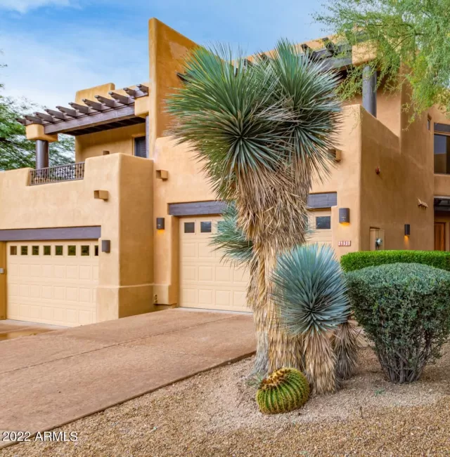 MLS: 6486168 Condo For Sale