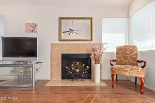 Photo #5: 6486312 Listing