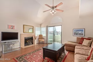 Photo #6: 6486312 Listing