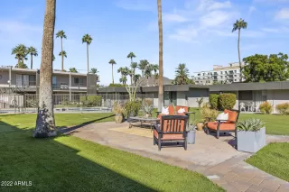 Photo #2: 6486398 Listing 