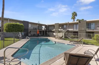 Photo #3: 6486398 Listing 