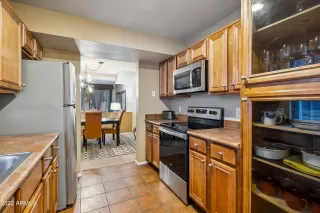 Photo #2: 6486621 Listing