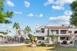 Photo #5: 6486621 Listing