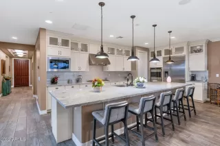 Photo #4: 6486969 Listing 