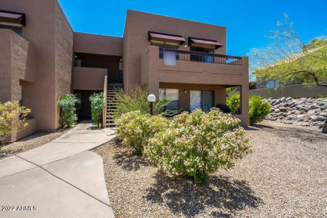 MLS: 6487116 Condo For Sale
