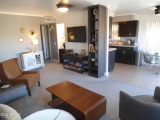 Photo #5: 6487116 Listing