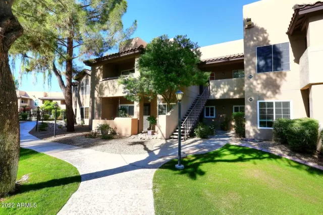 MLS: 6487180 Condo For Sale