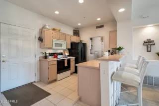 Photo #6: 6487346 Listing