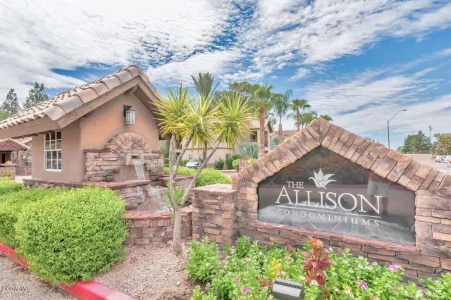 MLS: 6487496 Condo For Sale