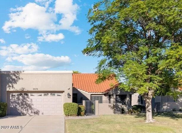MLS: 6487629 Condo For Sale