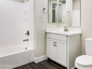 Photo #4: 6487690 Listing