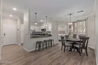 Photo #6: 6487720 Listing