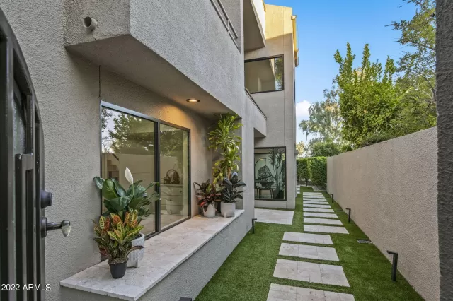 MLS: 6487850 Condo For Sale