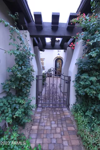 Photo #2: 6487890 Listing 