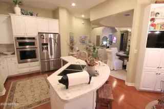 Photo #5: 6487890 Listing 