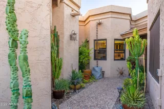 Photo #4: 6487991 Listing 