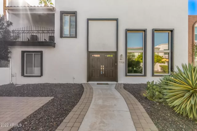 MLS: 6488123 Condo For Sale