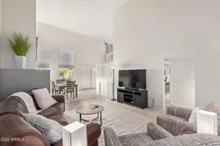 Photo #5: 6488123 Listing 