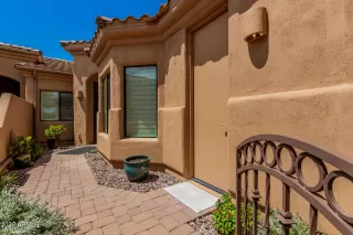 Photo #2: 6488202 Listing