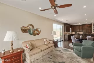 Photo #6: 6488202 Listing
