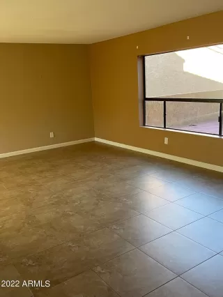 Photo #4: 6488381 Listing 