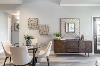 Photo #6: 6488430 Listing 