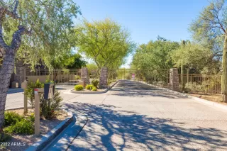 Photo #4: 6488451 Listing