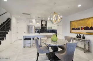 Photo #4: 6488528 Listing