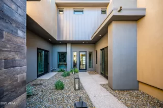 Photo #3: 6488536 Listing