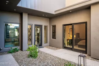 Photo #4: 6488536 Listing